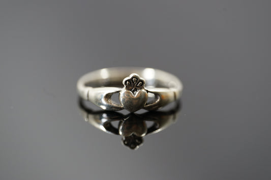 Silver Claddagh Ring