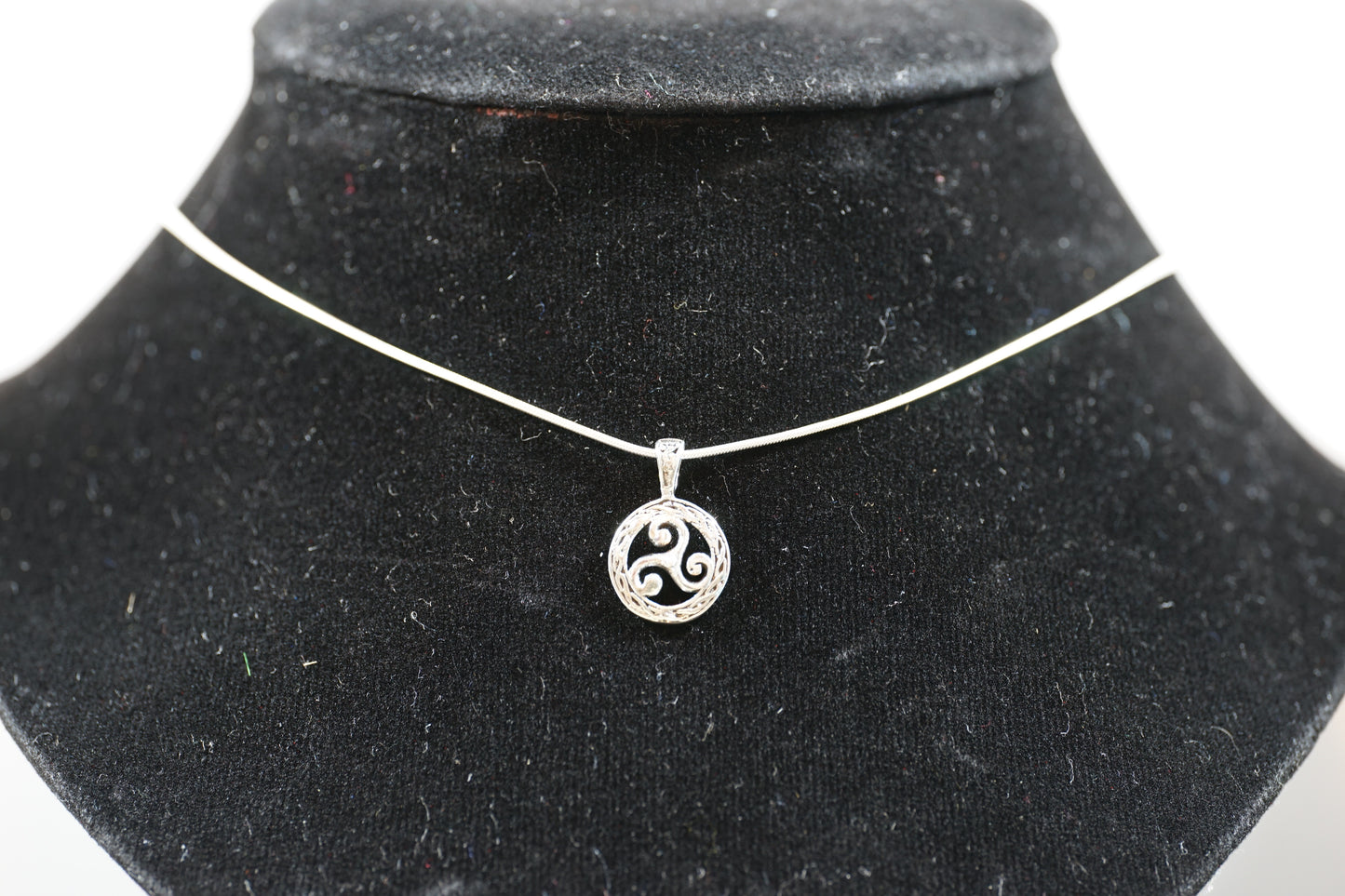 Triscle Knot Silver Pendant