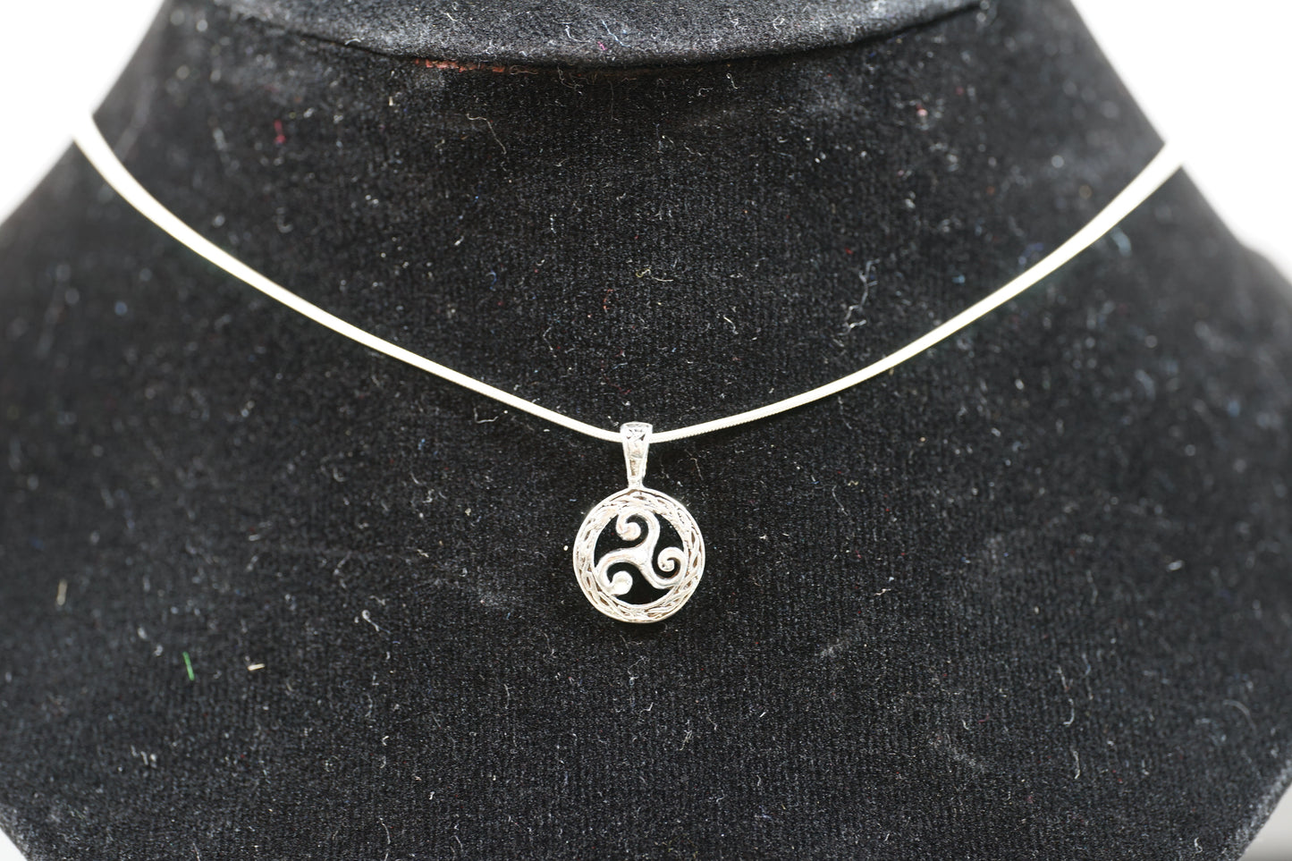 Triscle Knot Silver Pendant