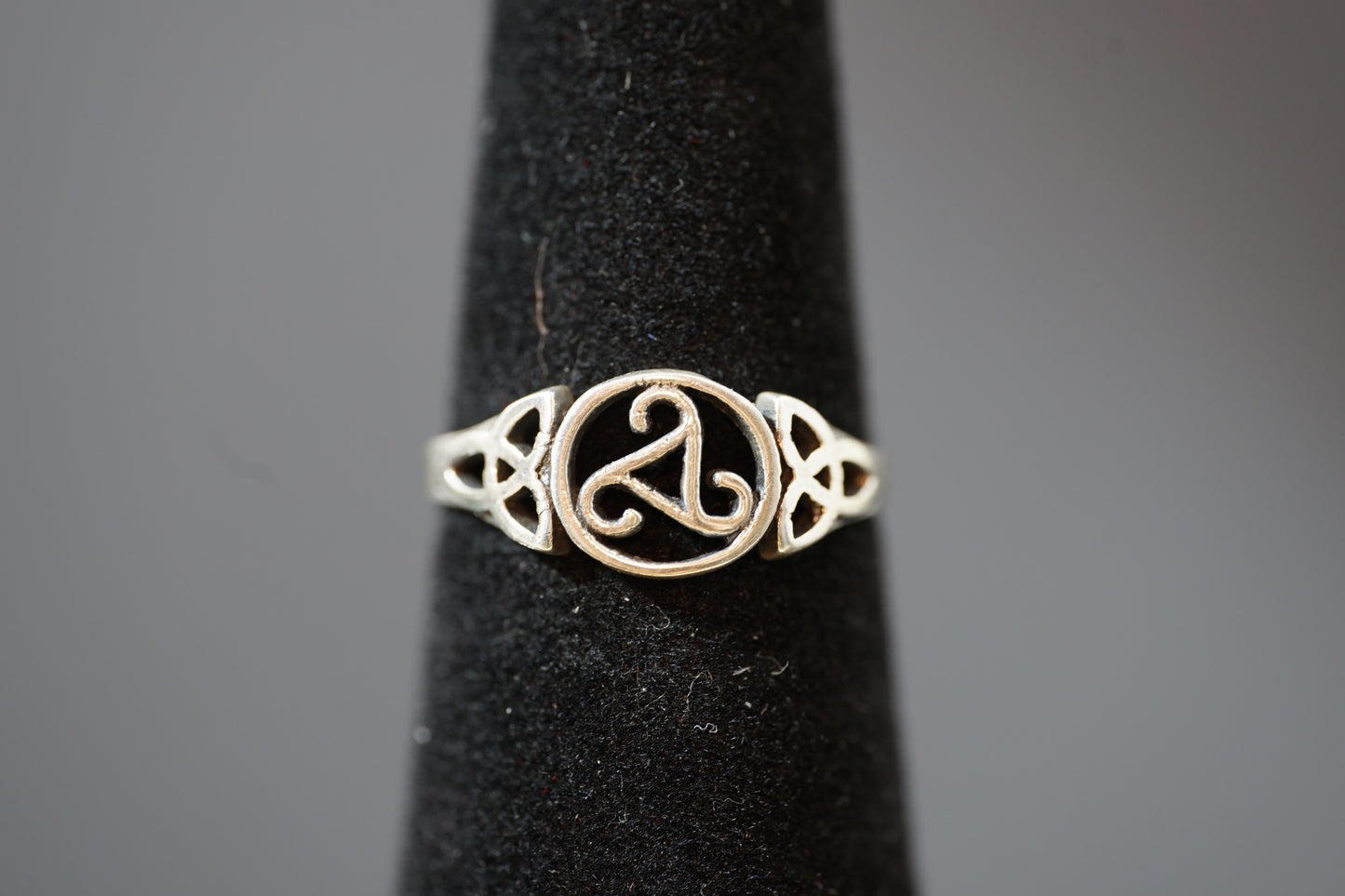 Celtic Wheel With Double Knot Silver Ring