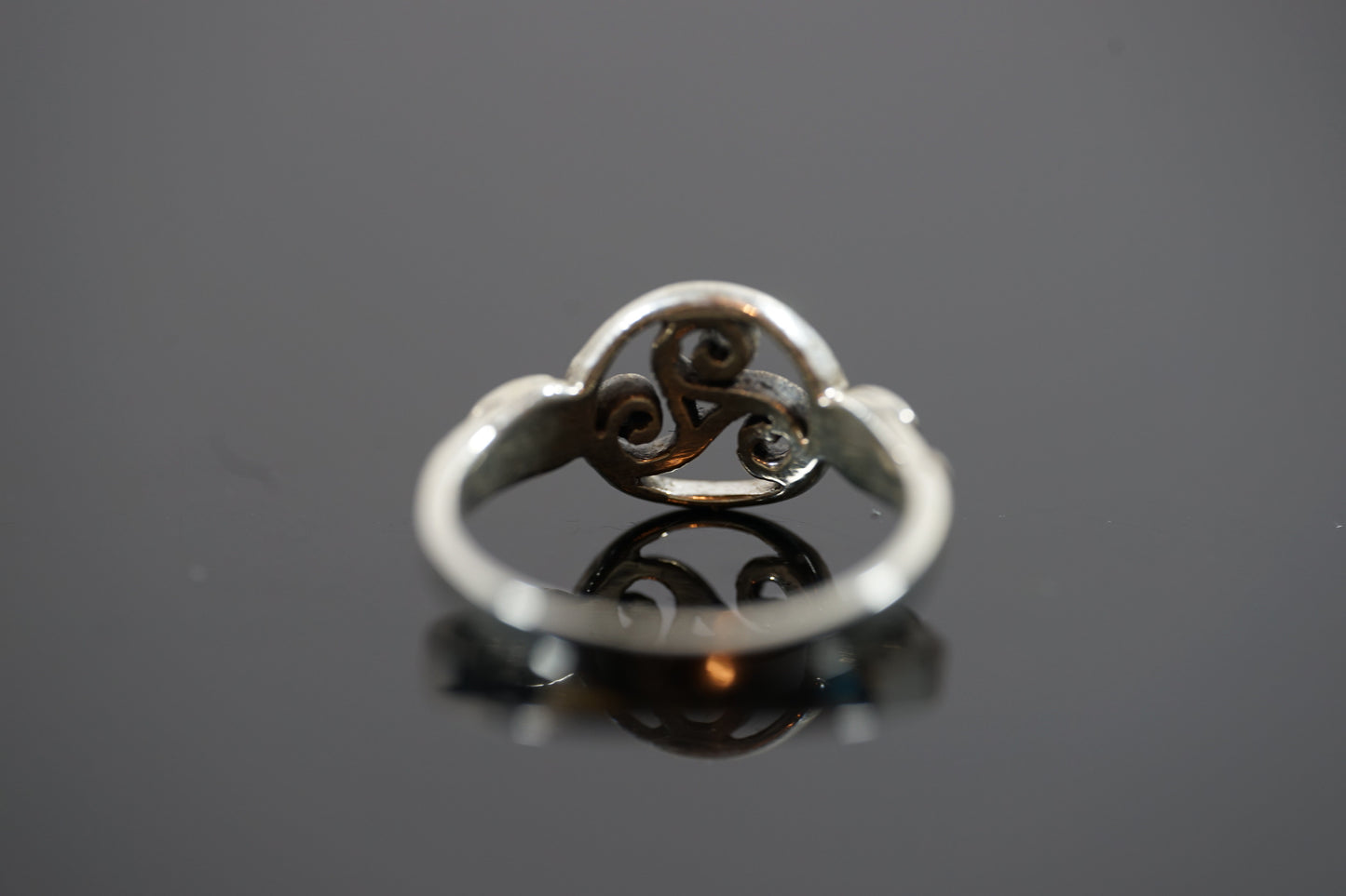 Elegant Celtic Triskele Wheel Silver Ring